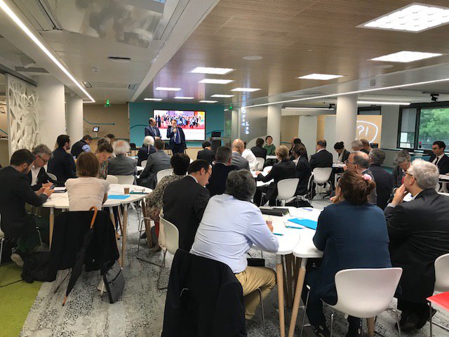 Icade_Officiel's tweet photo. Le 7ème Forum du "Cercle Grand Paris de l’Investissement Durable" débute au Hub #Icade.
> Thématique abordée ce matin : « Grands investissement métropolitains : des infrastructures au capital social de demain ? " @cerclegranparis #FGP018 https://t.co/K77I8MU6Bi