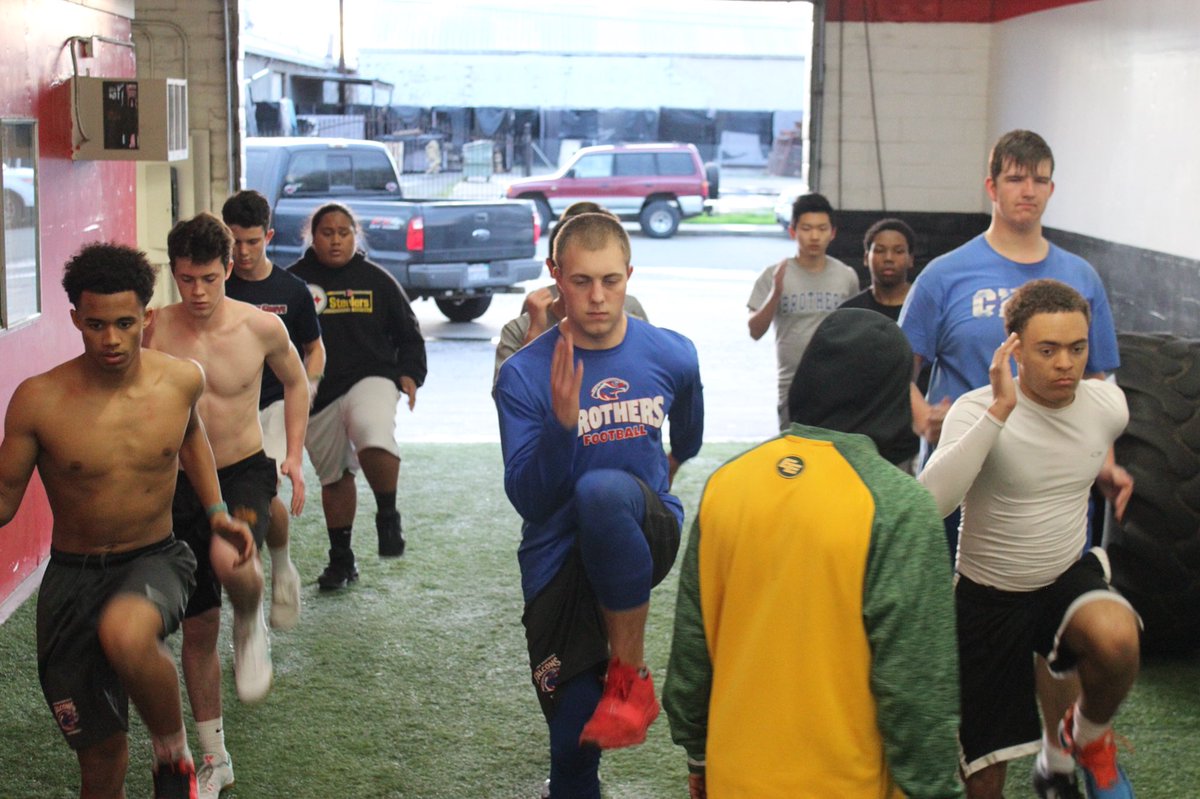 TrueGritSports's tweet photo. Sports Performance classes are back! All Sports. Boys and Girls. 🎾⚾️🏀⚽️🏐🏓🏒⛳️ | Starts June 20th! DM us for details on how to sign up. Have helped over 150+ receive scholarships in multiple sports. 10 years of proven work. https://t.co/Lqh9ZaDrqB