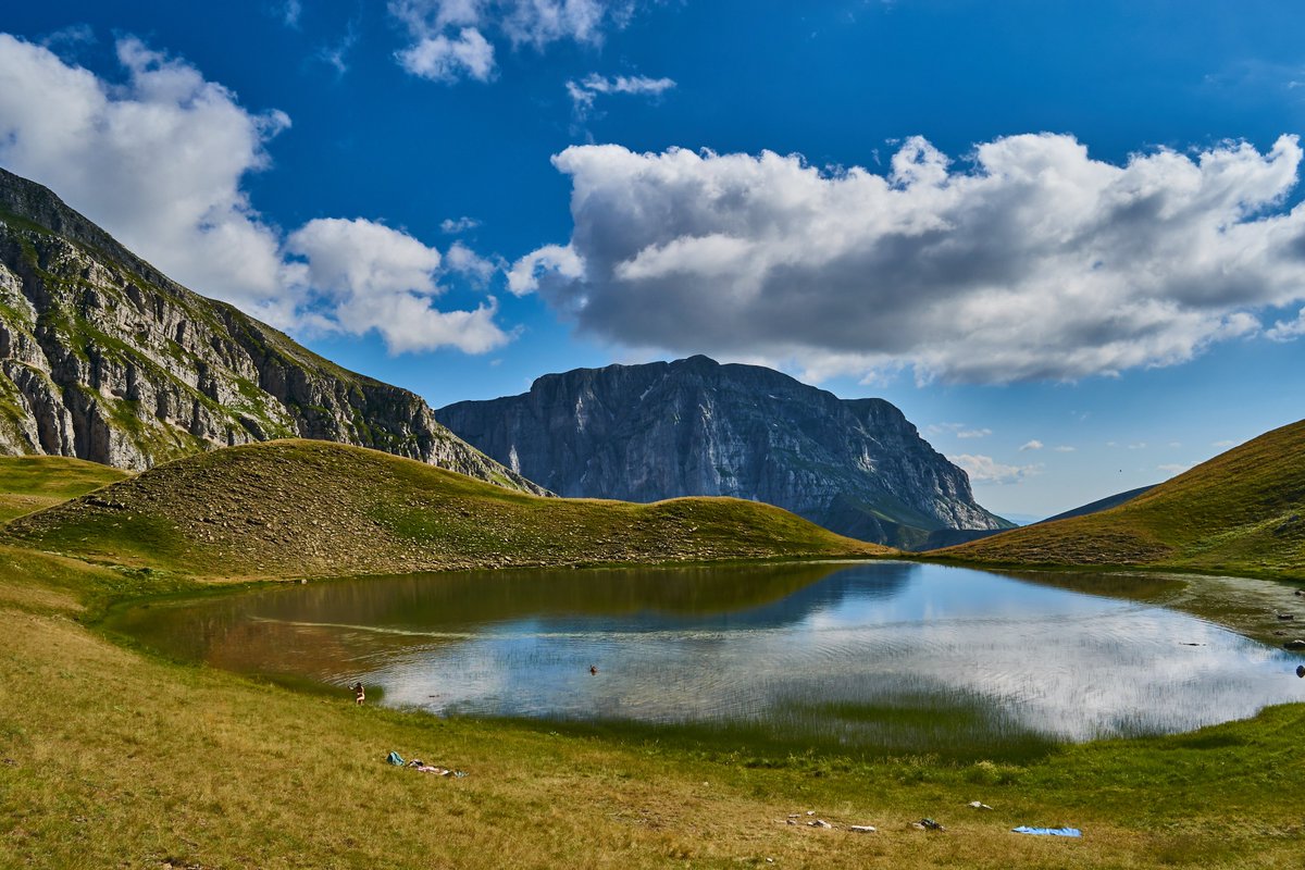 GREECEPHOTOWORK's tweet photo. Join our small photo-squad to #ZagoriMeteoraphototrip on 05-12 October. Mountainous #Greece at its best! #shootwiththepros #Greecephotoworkshops #Zagori #Dragonlake https://t.co/J8FvDdlemk