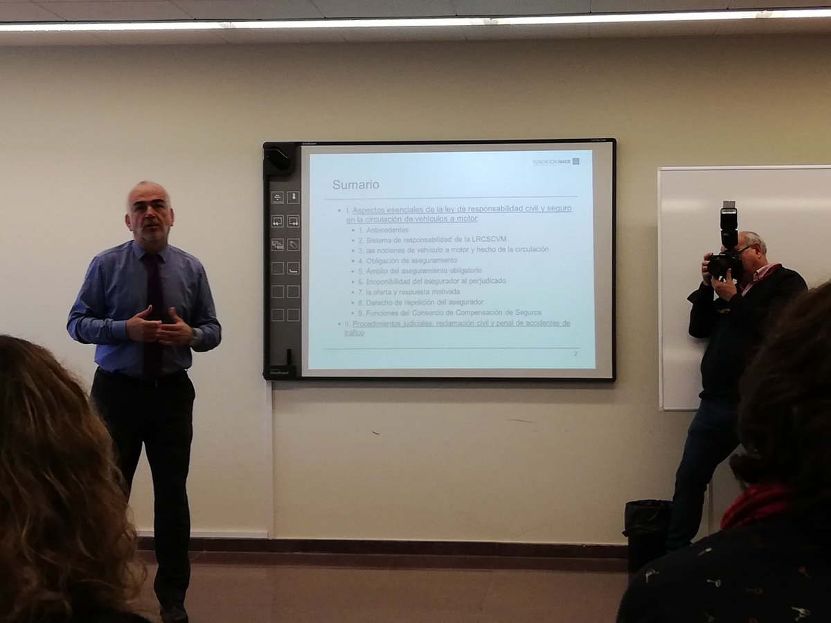 IvCarnota's tweet photo. En curso-taller «El seguro del automóvil y la tramitación de los accidentes de circulación» organizado por la @FundacionInade e impartido por José Antonio Badillo Arias, Delegado Territorial en Madrid del @consorseguros #CCS. https://t.co/b1pufEyH3N