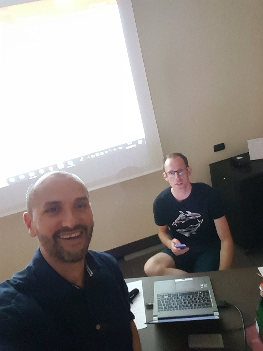 q_llet's tweet photo. With Dan Humpries @Advance_Milking preparing everything needed for tomorrow morning. New Technologies on Milk Quality at @Hipra_AH. A big pleasure for us to share this presentation!!! https://t.co/WCIOm3ZzNn