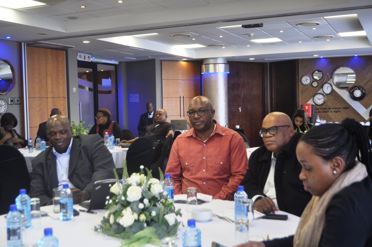 RichardsBayIDZ's tweet photo. @RichardsBayIDZ , @UmhlathuzeM , @TransnetNPA and @ZCCI1 successfully hosted the @DIRCO_ZA 2018 Diplomatic Training Group from 10-11 June. The aim of the visit was to sensitize the team to industries and investment opportunities within the region. #KZN #Open_for_Business https://t.co/CxoVRgsgYb