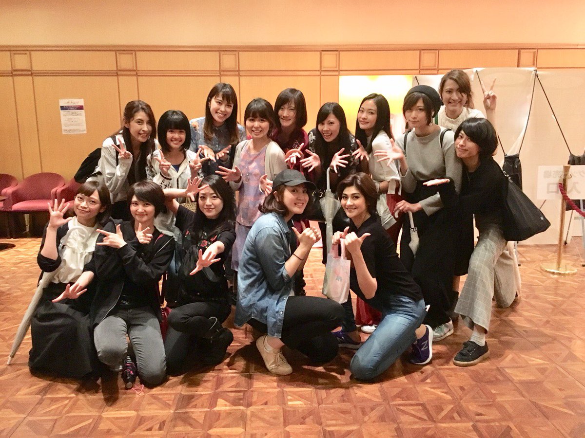 sakii_matsuda's tweet photo. 昨日は乃木坂版セラミュのゲネプロにお邪魔しました！
すごい人数集まったよ！！！笑

台風来てるから今日は引きこもってPUBG。雨、気をつけてね！
こんな風にならないでね！！！！！ https://t.co/YGWRJgaIq2