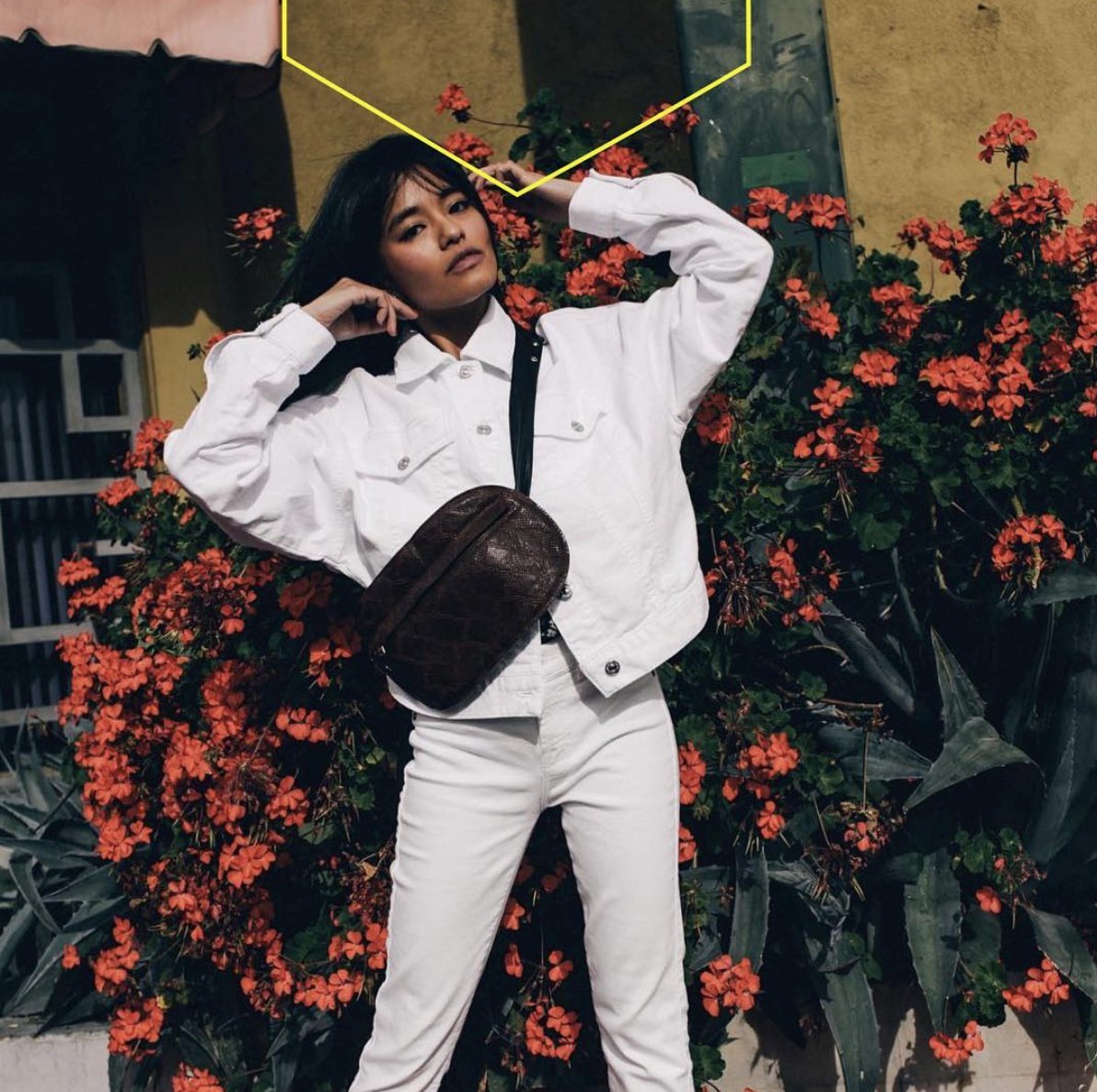 Pulseadvertisg's tweet photo. #CampaignSpotlight Pulse partnered with @7ForAllMankind and some incredibly creative influencers to showcase their denim with the message: #WEAREMANKIND Here featuring our #PulseTalent: @lusttforlife with Taylor LaShae and @MartaPozzan! #7forallmankind #PulseAdvertising https://t.co/gxj0lthxyA