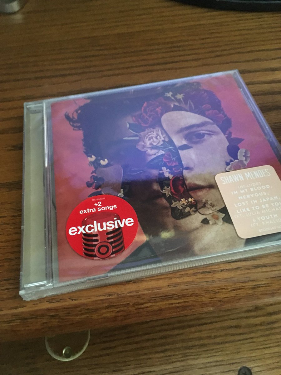 MegaStarOfTweet's tweet photo. @ShawnMendes @ShawnAccess I’ve been preordered it a little while ago and is finally here 😍😍😍!#ShawnMendesTheAlbum #TargetEdition https://t.co/2DWF8mrXzw