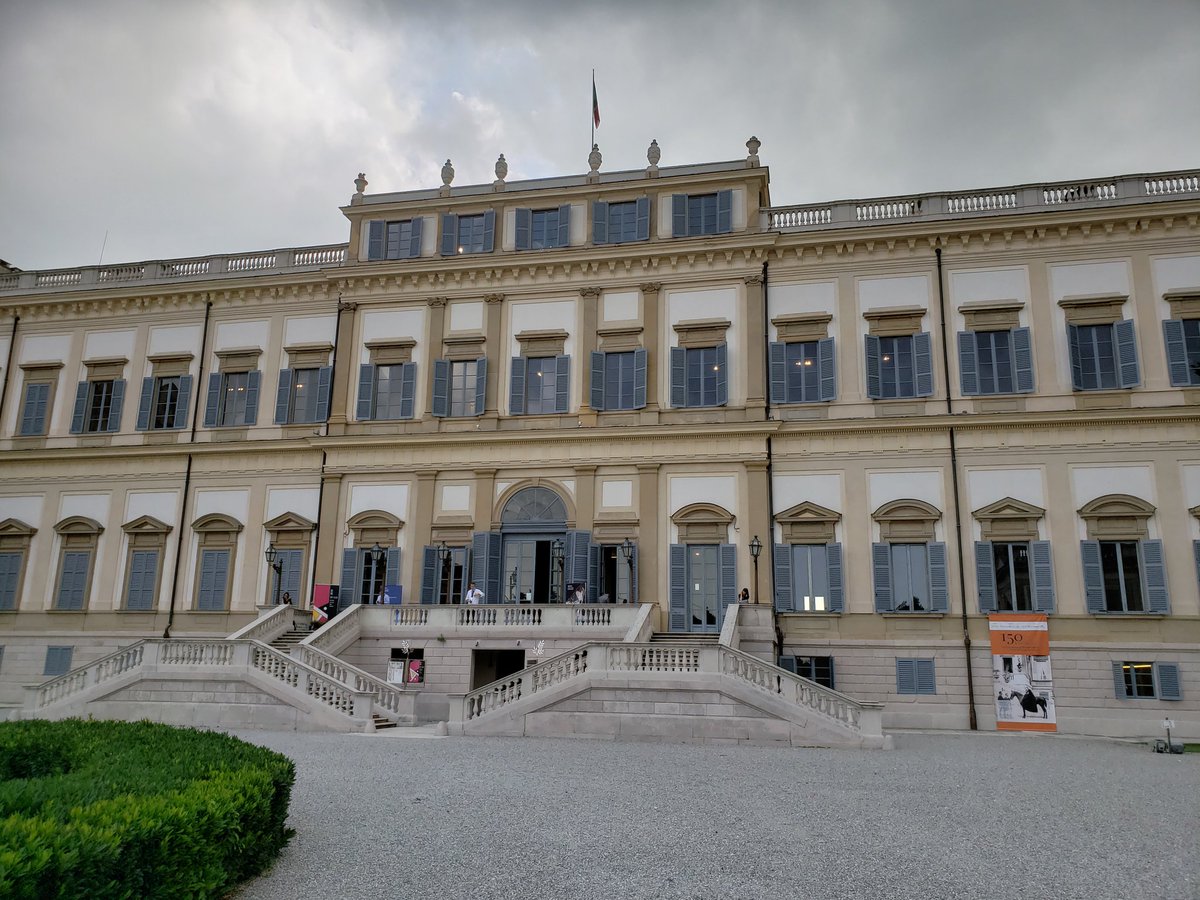 spoonen's tweet photo. Delighted to be today in Milan, Italy, keynoting at our @VMware CIO Executive Exchange with our customers and partner execs. At the beautiful palace of the former Italian king... https://t.co/J7rNlWqBbr