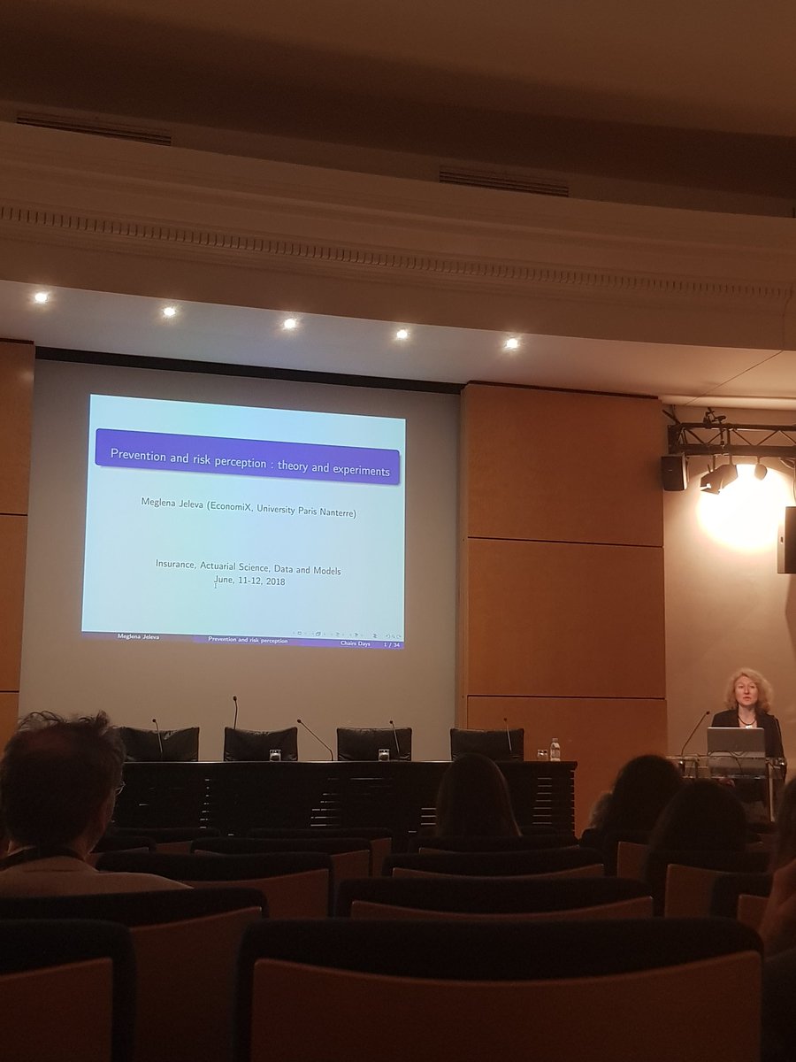 Prevention and risk perception, presentation by Meglena Jeleva @ #ChairsDays #insurance #data #protection 
Cc <a href="/ChaireDami/">Chaire DAMI</a> <a href="/Jean_Paul_Felix/">Jean-Paul FELIX</a>