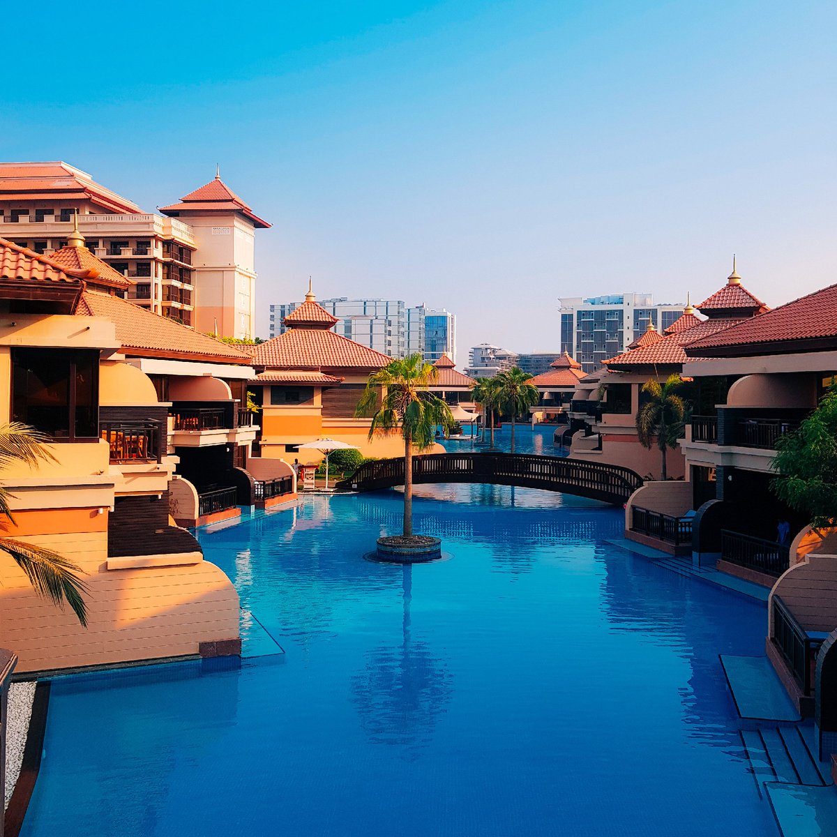 Palm Jumeirah Hotel Anantara The Palm Dubai Resort Palm Jumeirah Hotel Anantara The Palm Dubai Resort