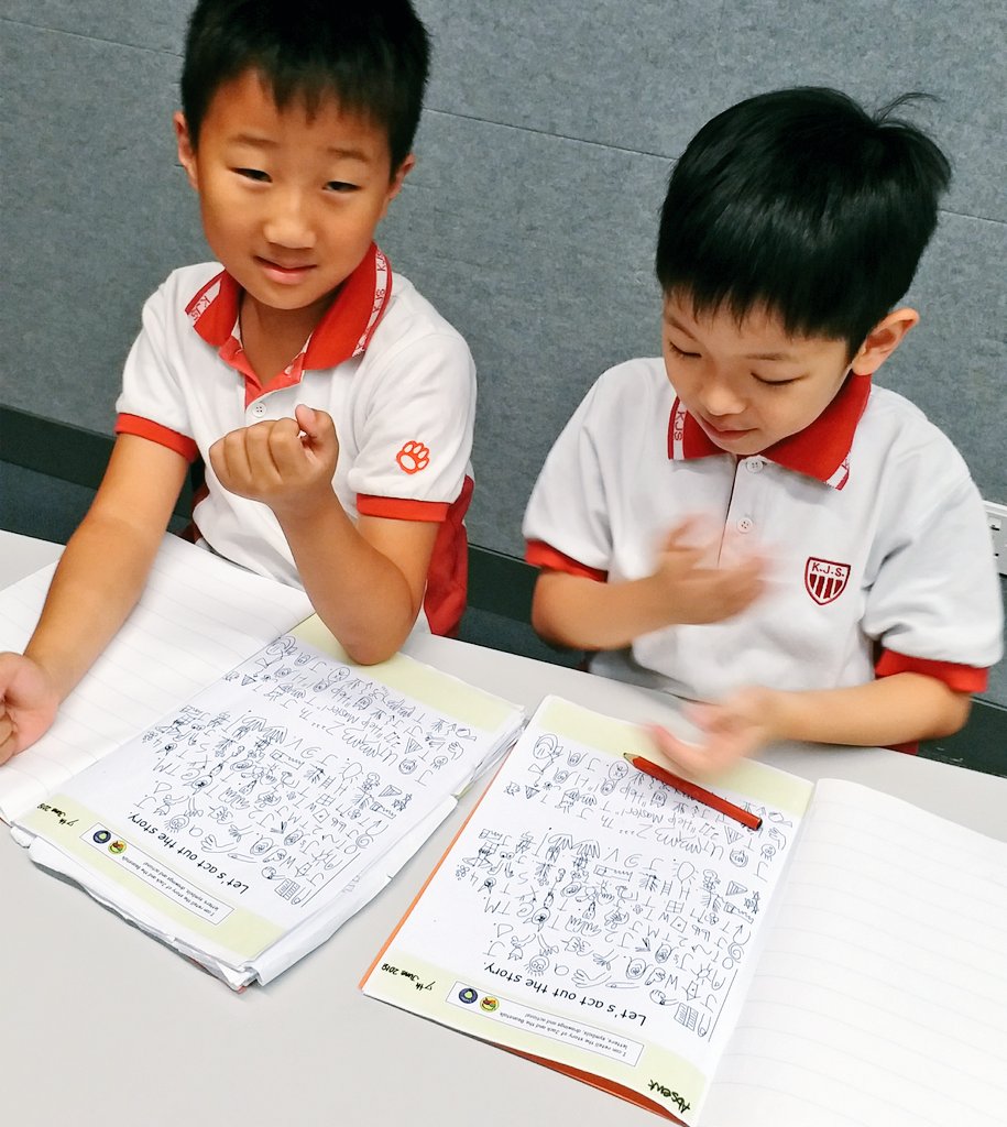 JeikaAustin's tweet photo. Introducing #talkforwriting for #storywriting 
#students #create #symbols to #act out and #record  #familiar #stories 
#jackandthebeanstalk #literacy #earlyyears #creativity #drama @Talk4Writing @PieCorbett https://t.co/nftsDApPAf