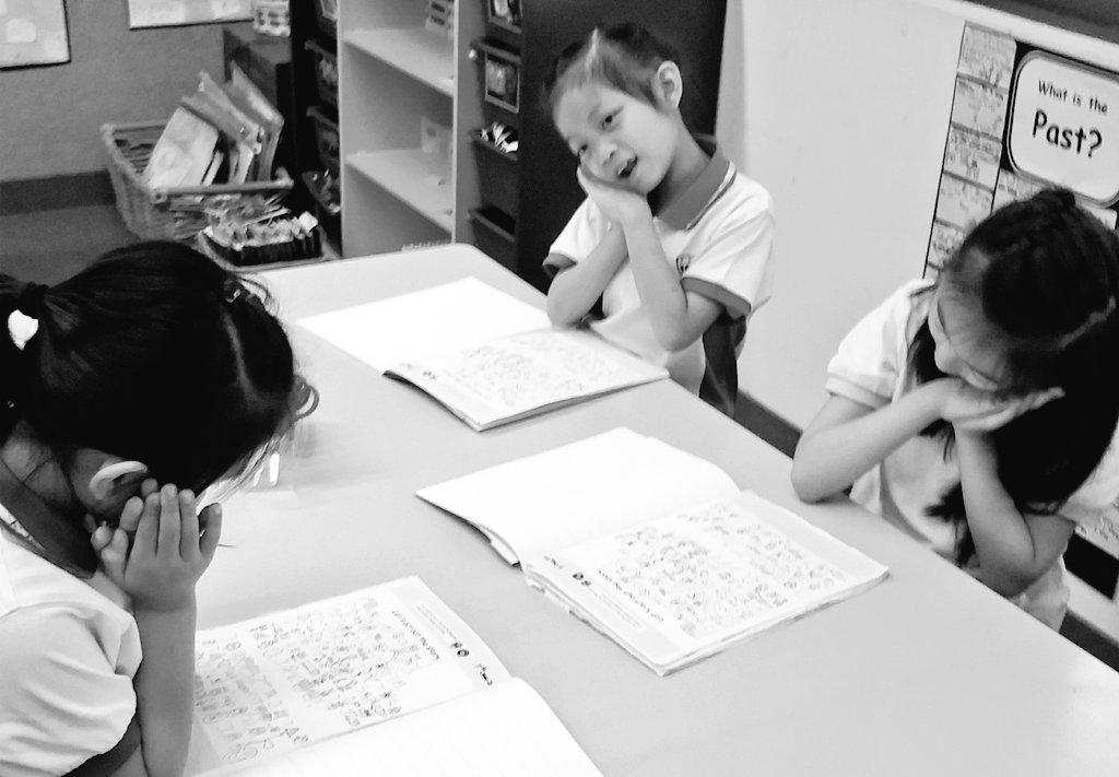 JeikaAustin's tweet photo. Introducing #talkforwriting for #storywriting 
#students #create #symbols to #act out and #record  #familiar #stories 
#jackandthebeanstalk #literacy #earlyyears #creativity #drama @Talk4Writing @PieCorbett https://t.co/nftsDApPAf