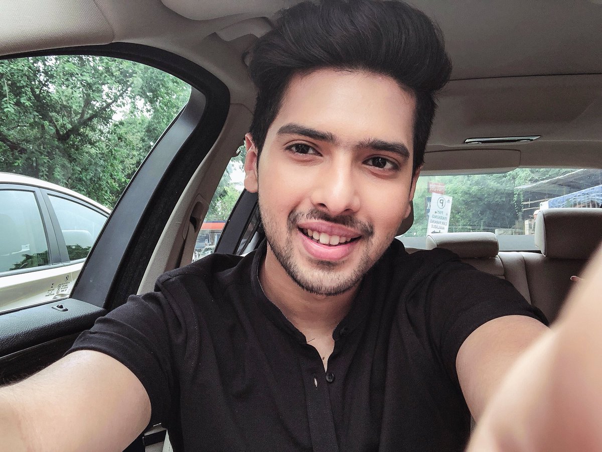 ArmaanMalik22's tweet image. Have you seen a happier face in Mumbai traffic ? 🙈