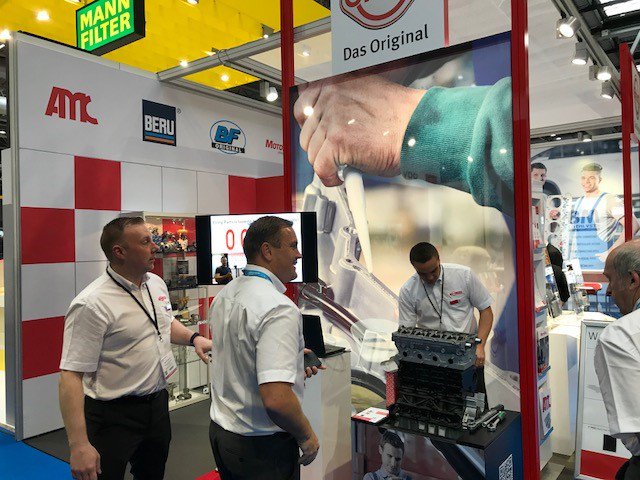 ElringParts's tweet photo. @automechanikaBM Our very own Head Bolt Challenge 🔧 https://t.co/RJ1m0yb3wG