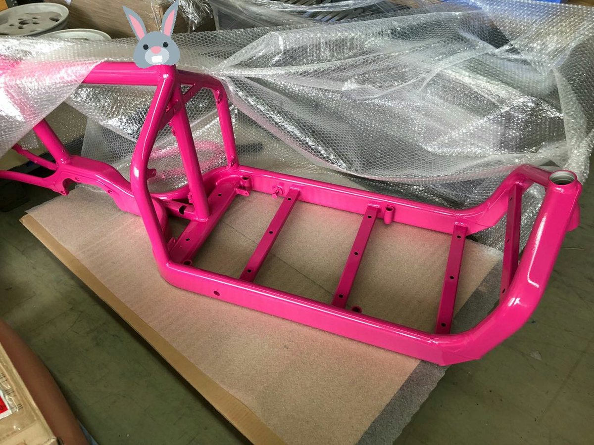 SabineCrook2's tweet photo. Was Feines für Pink Rabbit #spurcycle @kvirder @RadentscheidDA https://t.co/ZLg2KMgTMl