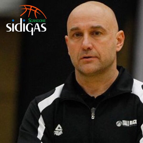 ScandoneBasket's tweet photo. Nenad Vucinic è il nuovo head coach della Sidigas Avellino‼️

➡️ https://t.co/5hdExIBeFB

#WeAreWolves #Scandone1948 https://t.co/6BiQvD5Mqa
