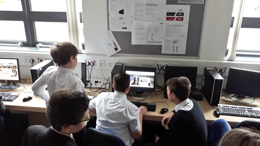 GrangemouthDT's tweet photo. Amazing #engineerimg #careers from '28 today. https://t.co/1Hdo3QfnZ6