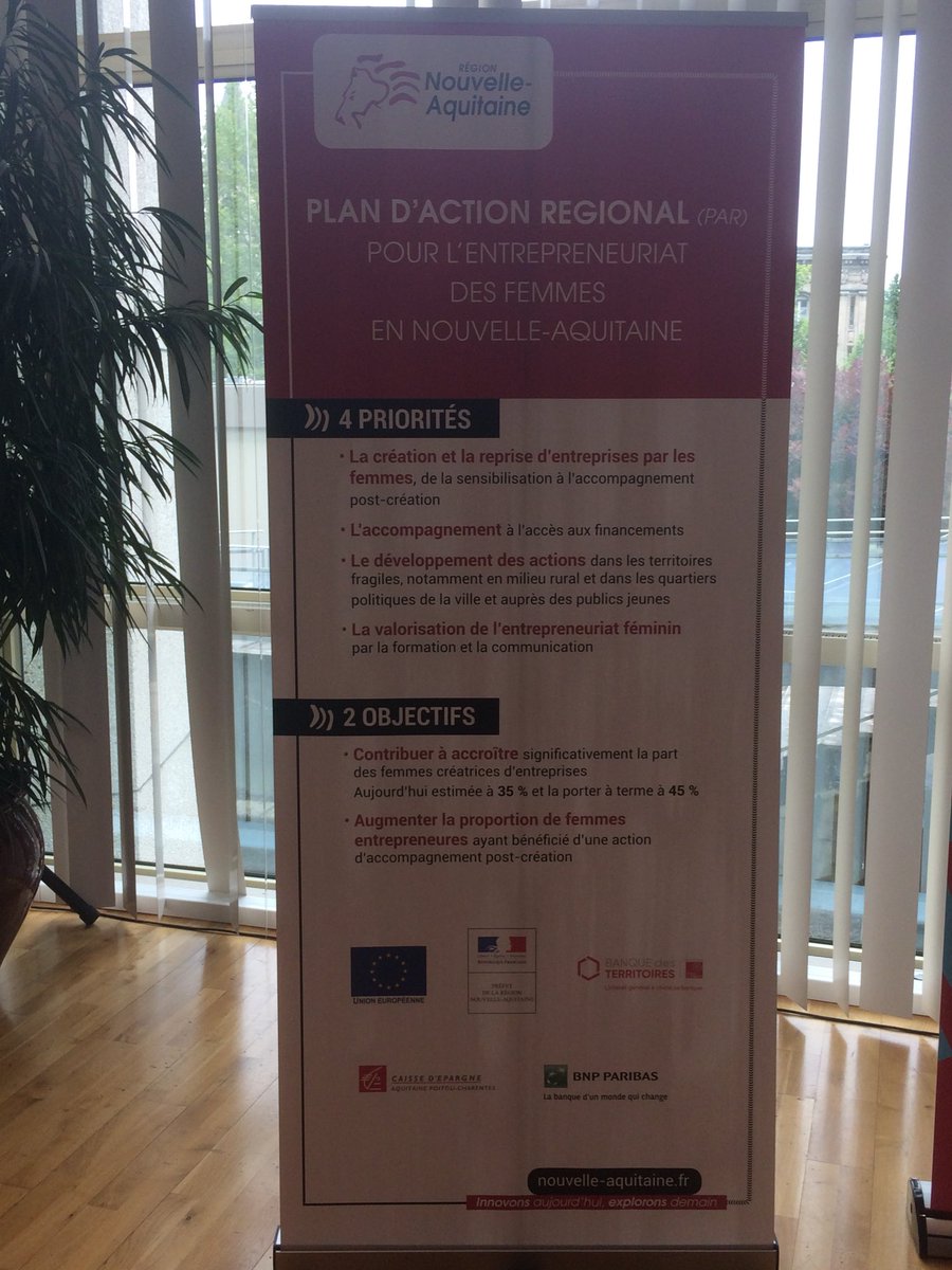 virginisudouest's tweet photo. Fiers de signer ce premier Plan d’Action Régional (P.A.R.) en faveur de l’#entrepreneuriat des femmes en @NvelleAquitaine en compagnie @al_rousset, @thiery_vincent @A_Viollet @SophieBuffeteau @NaimaCharai @PatrickDufour @PrefAquitaine33 @BNPParibas https://t.co/9aIJVl3WAU
