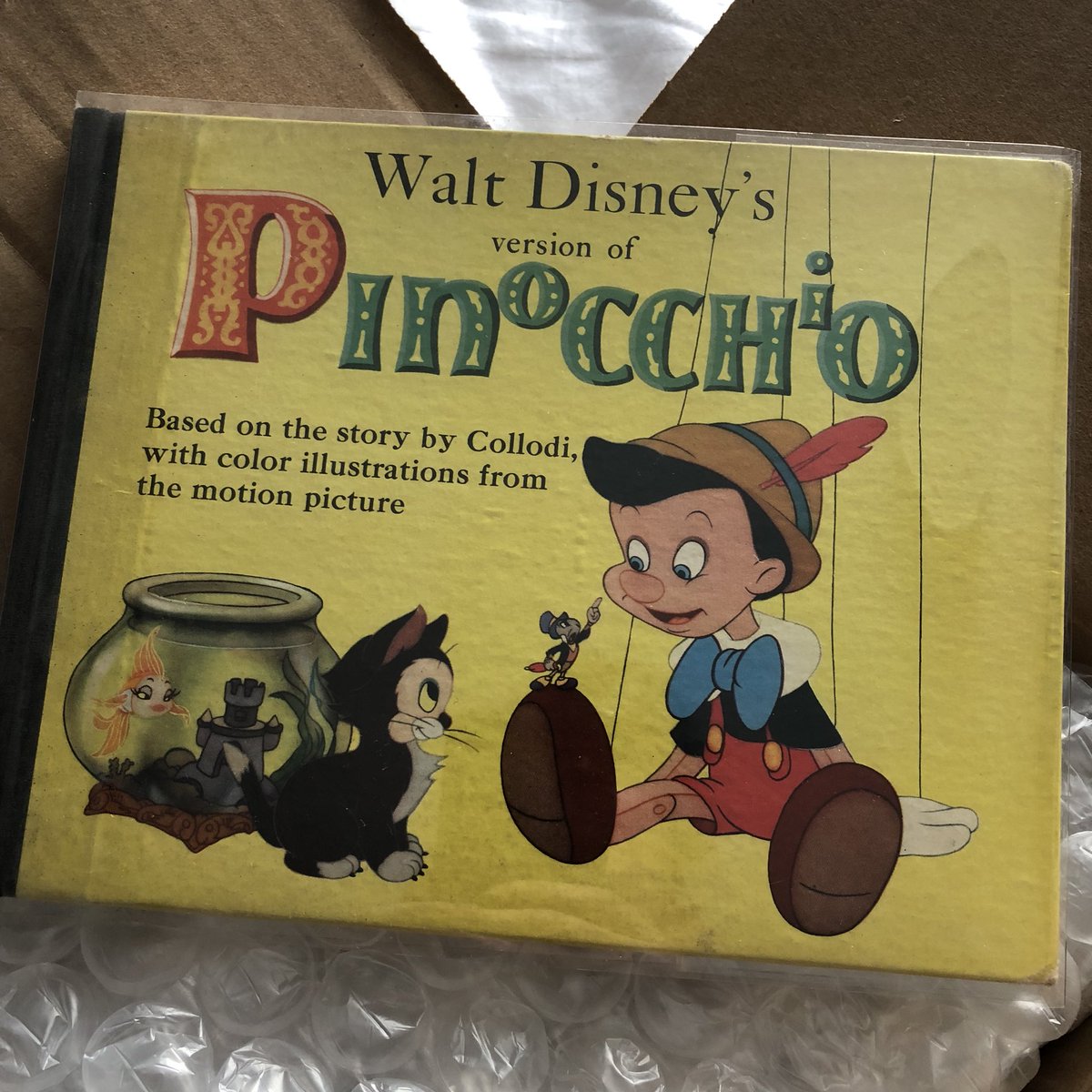 damienmorley's tweet photo. Just arrived! 1939 hardback Walt Disney Pinocchio Illustrated Story Book Grosset &amp; Dunlap All the way from @saturdaystoys California https://t.co/t8EWaTL9yJ