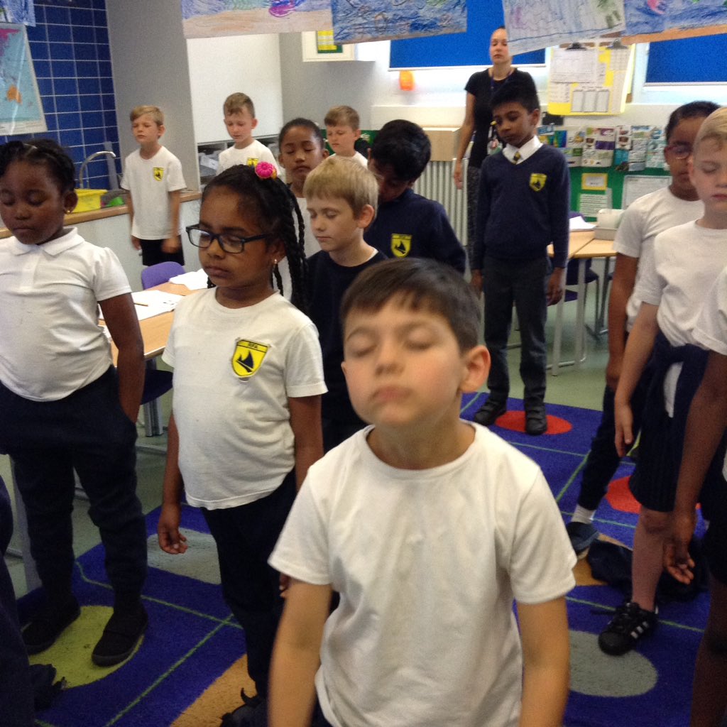 RFitzroyAcademy's tweet photo. #SaffronClass have been kind to their minds this morning. #Mindfulness #healthyschoolsweek https://t.co/Pc4cJ283FA
