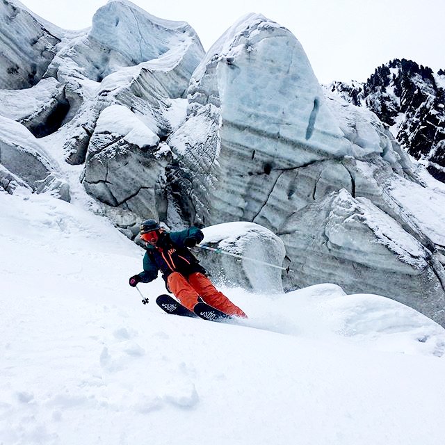 ogsoski's tweet photo. SKIING IS A DANCE, AND THE MOUNTAINS ARE ALWAYS LEADS
@2niko2 #chamonix #ogsoski #Ogso #Mountain #ski #Wintersport #skibrand #Design #ski_islife #courmayeur #ogsoski https://t.co/jDPoPamnvE
