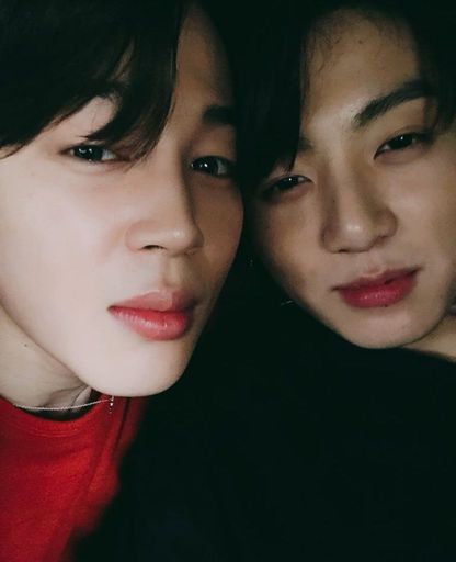 WAPNetherlands's tweet photo. Heeeyy psst we have a secret for you #armyhasaseceret https://t.co/ZFdopXD45R