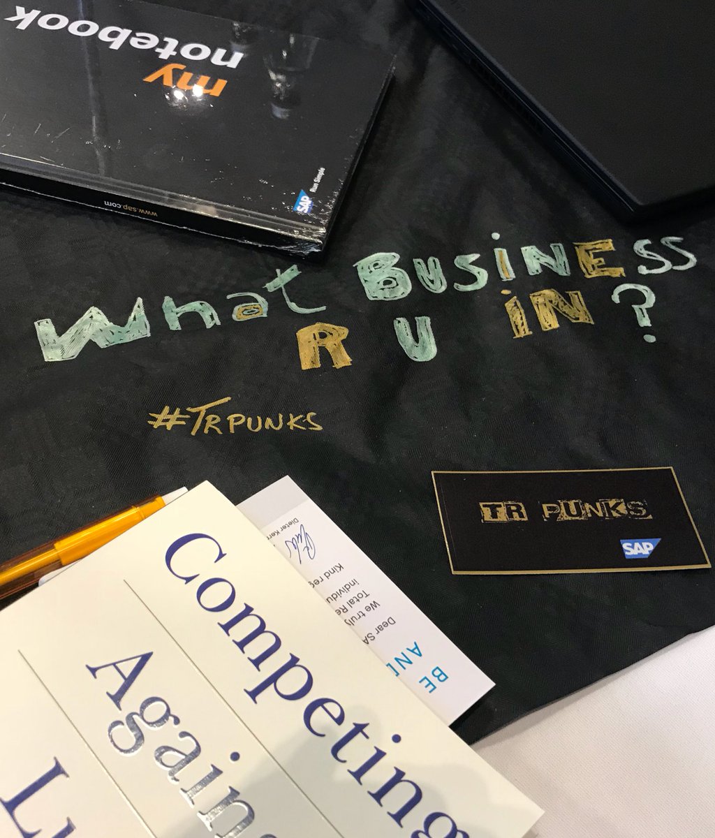 nes_subias's tweet photo. What Businesses are you in? @taddyhall #TRSummit2018 #TRPunks https://t.co/JkjKKHdWzC