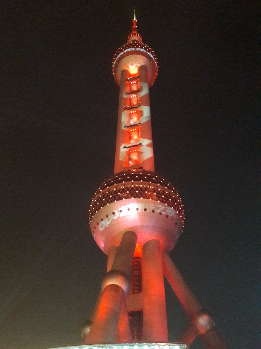 Innoside_'s tweet photo. INNOSIDE est bien arrivée à Shanghai pour la préparation du CES Asia 2018, bien évidemment business autour de la table, un art de vivre partagé. @RegionOccitanie @Frenchtechshanghai 
@cesasia https://t.co/q5O22T6X7Q