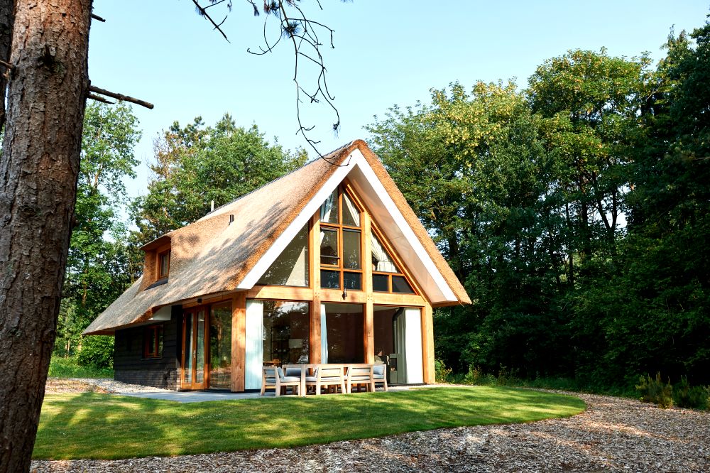 Op 16 juni a.s. tussen 11:00 – 15:00 uur hebben we een informatiedag Familieresort PUUR Exloo georganiseerd om u zo goed mogelijk te kunnen informeren over de omgeving, de villa’s, de inrichting, financiering en fiscale aspecten. Meer info: puurexloo.nl