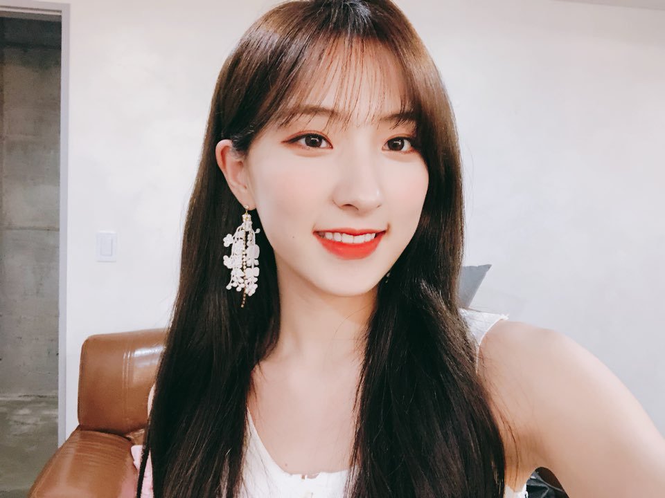 980527com's tweet photo. 문피아ヾ(@^▽^@)ノ 

#우주소녀 #WJSN #은서 #Eunseo @WJSN_Cosmic https://t.co/Dqx5BnsN8z
