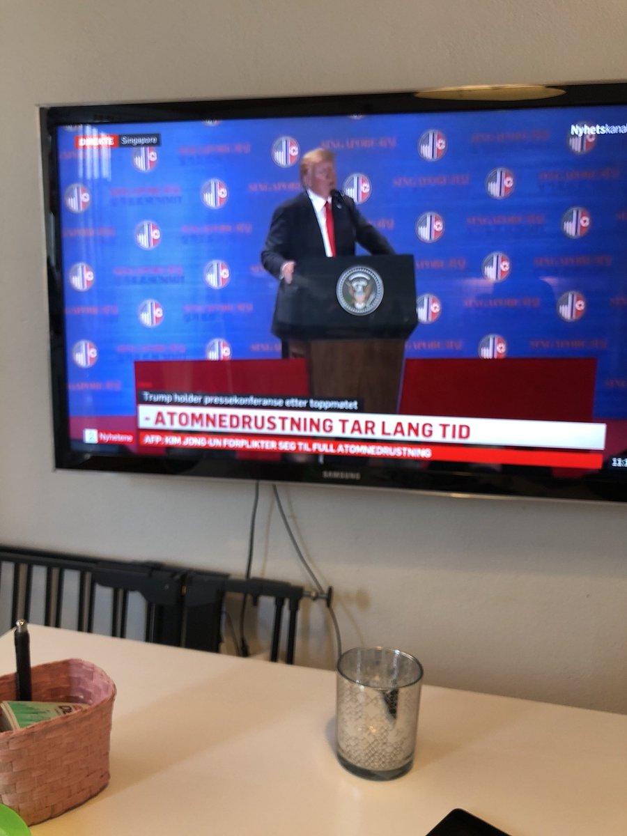 aKoz_'s tweet photo. To @realDonaldTrump @POTUS : Are you for real? How many inaccuracies is it possible to hand out in one pressconference?

To the people of #america #usa : what the hell? Where you drunk?

 @CNN #SingaporeSummit #peace #summit #g7 @tv2nyhetene https://t.co/KbtNv1HNdc