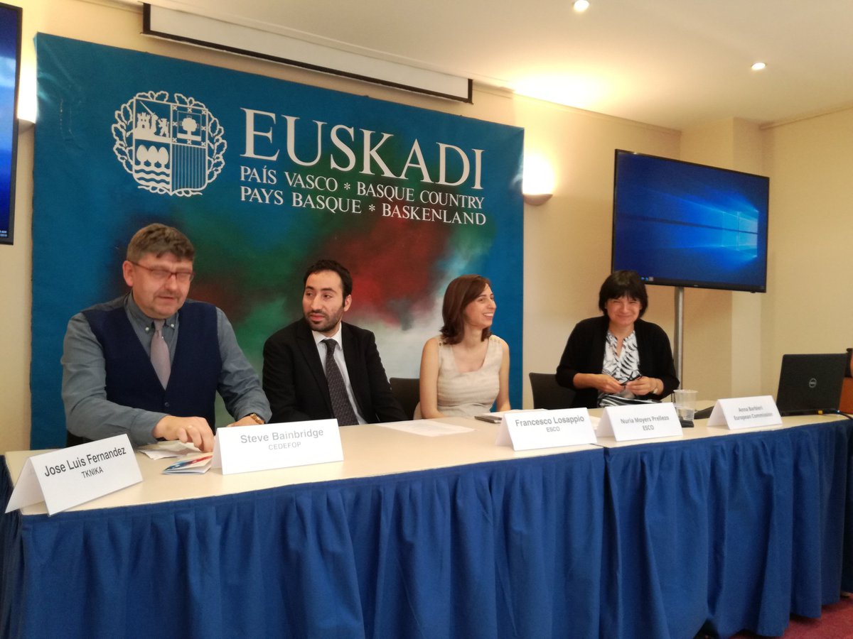 .<a href="/LifeOnline2015/">Life Online</a> discussion keeps on with <a href="/SteveStevakimou/">Steve Bainbridge</a> (<a href="/Cedefop/">EU_Cedefop</a>), Anna Barbieri (<a href="/EU_Social/">EU Social 🇪🇺</a>), <a href="/MoyesNu/">Nuria Moyes</a> &amp; F.Losappio (#ESCO_EU), and <a href="/JlfernandezJose/">Jose Luis Fernandez</a> (<a href="/tknika/">Tknika</a>): future of #VETEducation, relevance of #VETMobility, and collaboration in between education &amp; companies