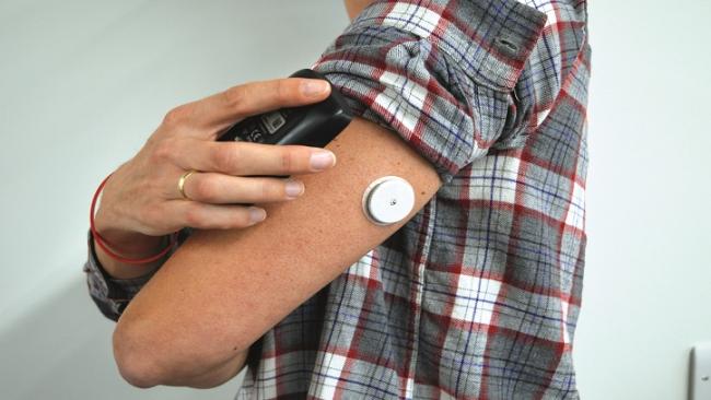 CookandCount's tweet photo. What #freestylelibre means: "... as I realise my 14 days are up I sense the light go out on my scary diabetes room and I’m back to the finger prick tests and mostly guess work" quote from @jamieloweTV #T1D https://t.co/VWmVLsHAnN
