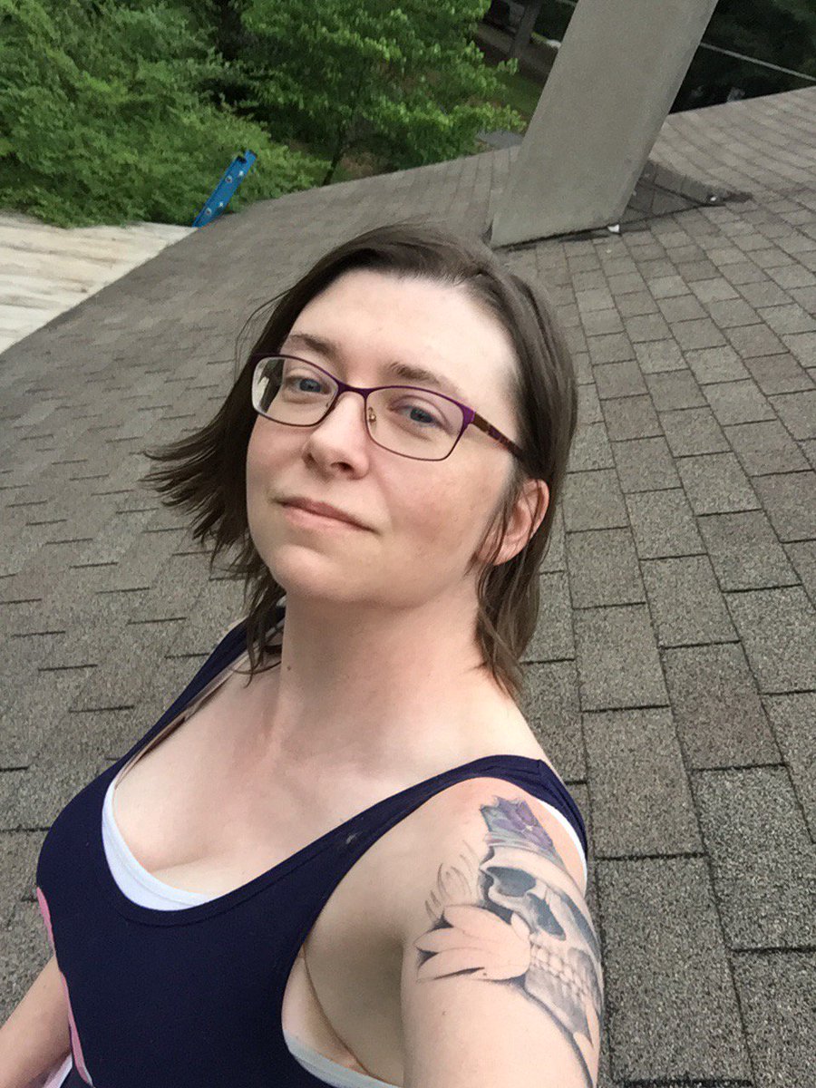 Kat_C_Writes's tweet photo. Kat on a cool shingle roof. Yes, those are my PJs.
#boredwriter #writingbreak https://t.co/sRmXOiPbol