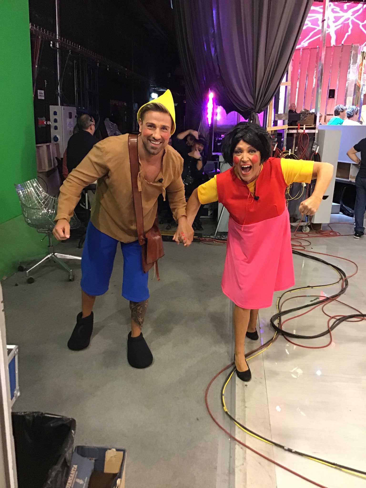 Opresor galería reposo Sálvame Oficial on Twitter: "VOTA: ¿Qué tal nuestros Heidi y Pedro? 🔁=GRACIOSOS ❤️=PATÉTICOS #mirioneta #yoveosálvame @fabricatele https://t.co/oisPwSwLrK" / Twitter Opresor galería reposo Sálvame Oficial on Twitter: "VOTA: ¿Qué tal nuestros Heidi y Pedro? 🔁=GRACIOSOS ❤️=PATÉTICOS #mirioneta #yoveosálvame @fabricatele https://t.co/oisPwSwLrK" / Twitter