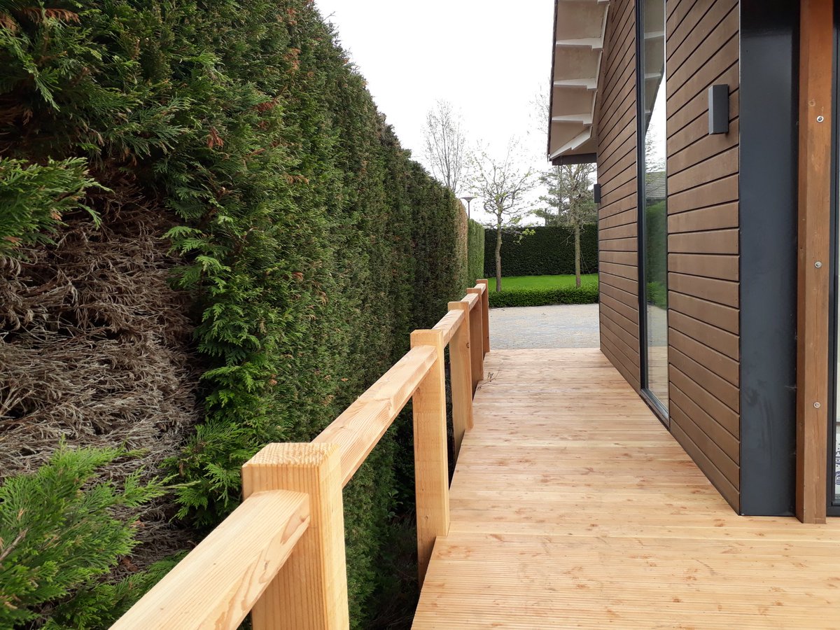 BOUWEXPERT's tweet photo. Douglas veranda in Lelystad is gereed. https://t.co/iSnp3HYjiU