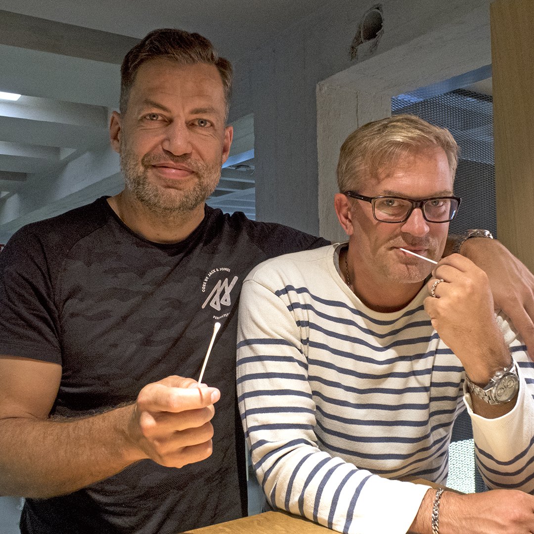 Wir bei #MUTABOR machen mit und unterstützen die Aktion #Kreativegegenkrebs vom #GWA und der Initiative @krebsuzette.
"Sehr gute Sache", sagen die Mutabor-Chefs Johannes und Heinrich. Macht auch mit! 
Weitere Infos unter: kreativegegenkrebs.org
#krebsuzette #Spender <a href="/GWAnews/">GWA News</a>