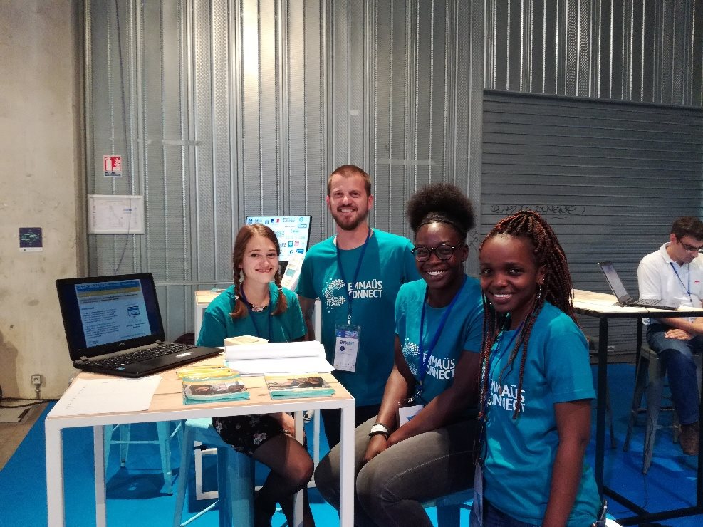 EmmausConnect's tweet image. En direct de la #DigitWeek avec @poleemploi_HDF !
#numérique #inclusionnumérique