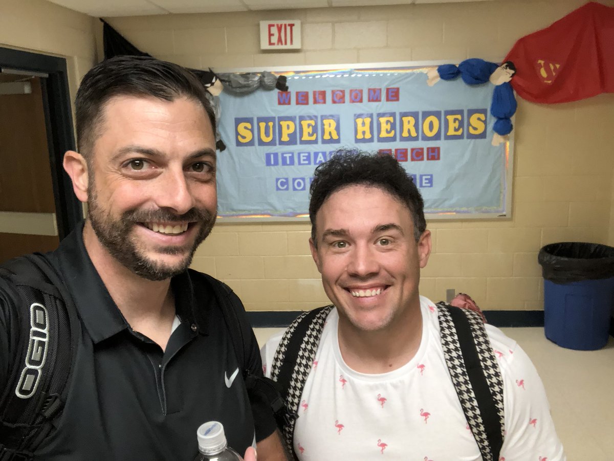 ChrisYoungEDU's tweet image. Excited to attend the @iTeachTechEACS conference today! We found the perfect sign! @edtechmarcus #edtechheroes #iTeachTechEACS #INeLearn #passthecape