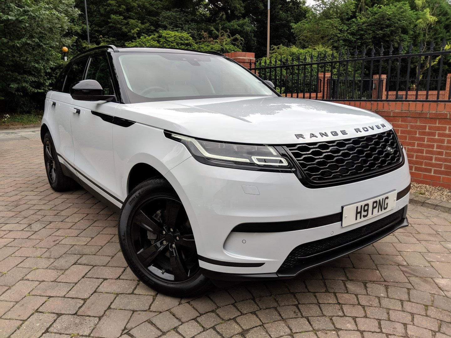Pickering célula fantasma Doncaster Motors on Twitter: "Just arrived...67 reg Land Rover Range Rover Velar D240 S...the cheapest D240 in the UK...only 9,000 miles in Yulong White Metallic with Black Pack #doncasterisgreat #Yorkshire #carforsale # velar # Pickering célula fantasma Doncaster Motors on Twitter: "Just arrived...67 reg Land Rover Range Rover Velar D240 S...the cheapest D240 in the UK...only 9,000 miles in Yulong White Metallic with Black Pack #doncasterisgreat #Yorkshire #carforsale # velar #