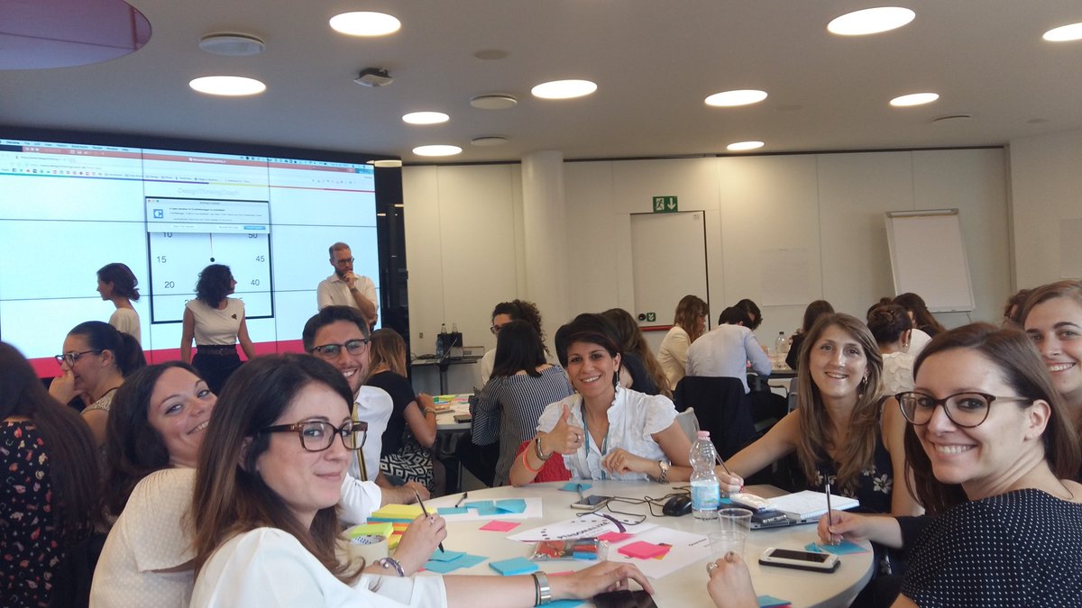 RobyBPlus's tweet photo. #Accenturepeople #Accenturemoments 
Be a truly human leader... design thinking time 😎 https://t.co/tQiArApTUz