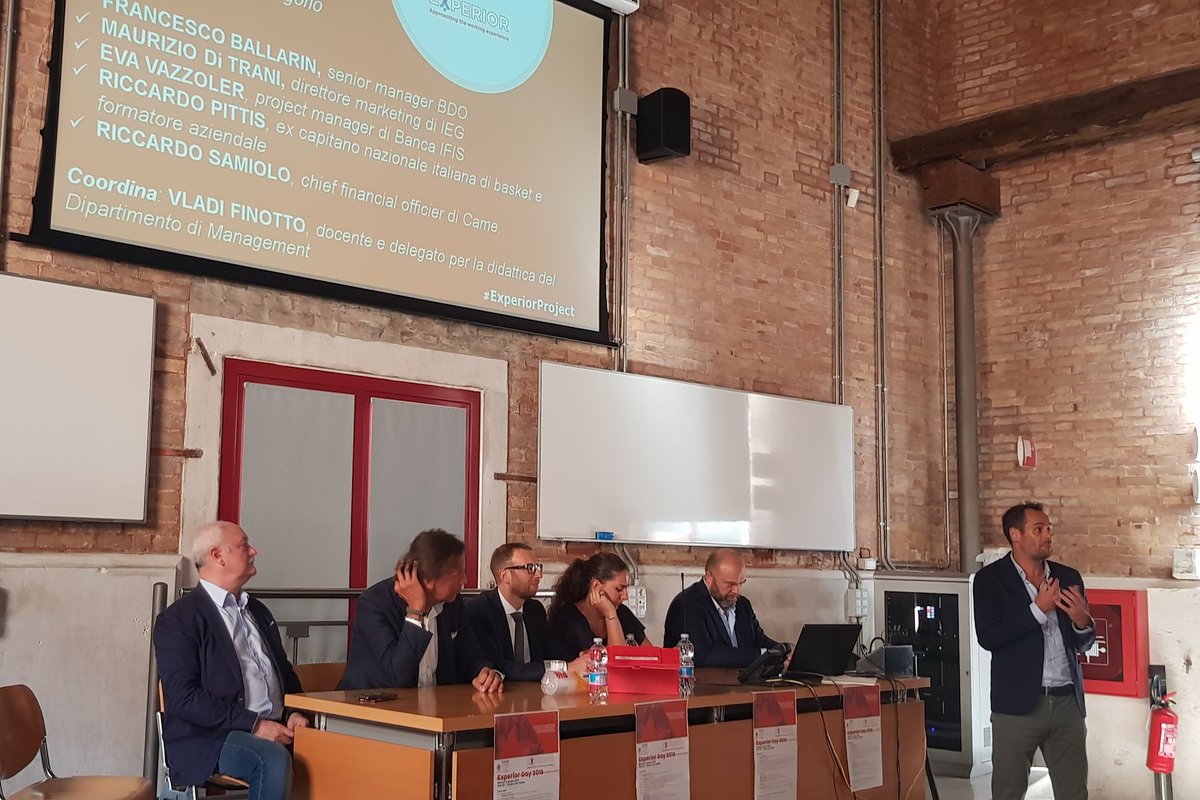 ManagementUnive's tweet photo. Come possiamo innovare la didattica per formare nel modo più efficace? Tavola rotonda di #ExperiorProject, coordina @VladiFinotto https://t.co/xnuEdD1O0D