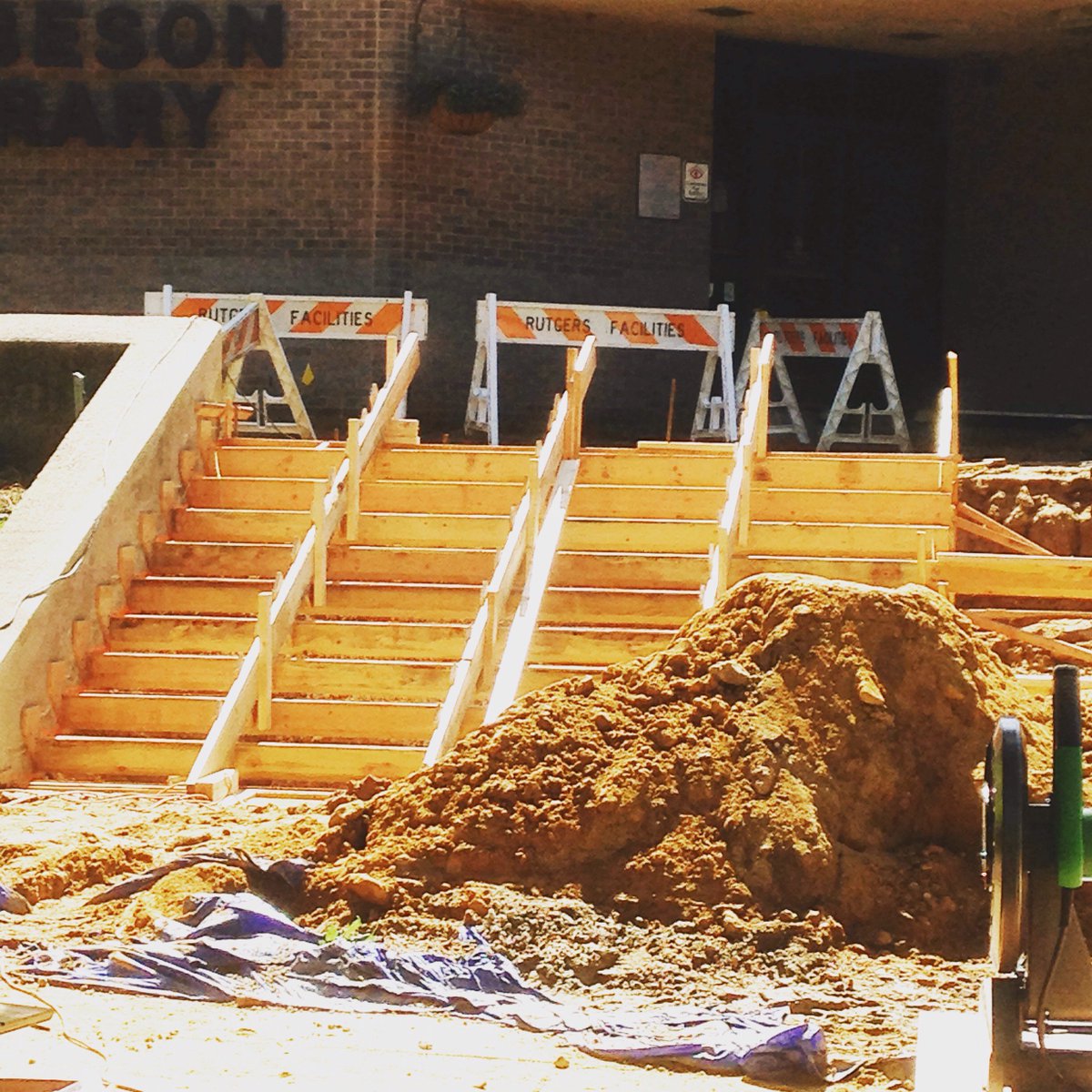 RobesonLibrary's tweet image. Framing out the new front steps. #paulrobesonlibrary #rutgerscamden #underconstruction🚧 #rutgerslibraries