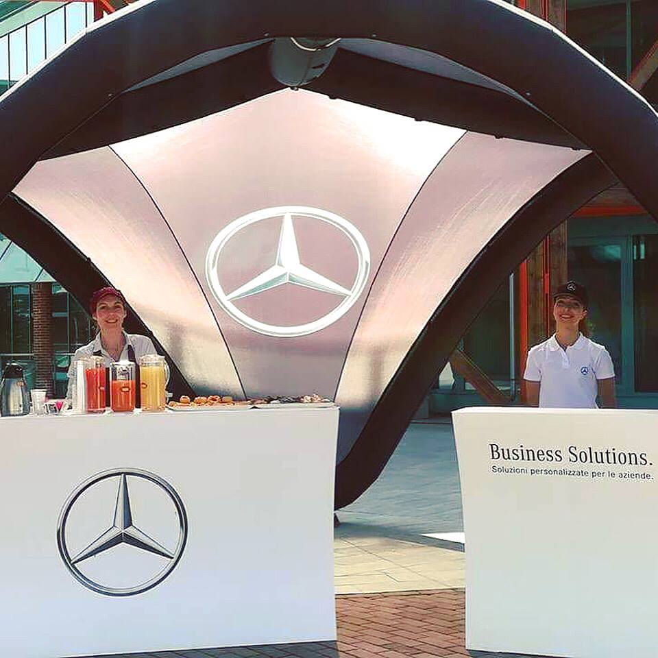 SignusOne's tweet photo. We are so lucky to work with prestigious brands like Mercedes Benz - Aesthetic Design for Premium brands. #signus #signusone #mercedesbenz #brandexperience #inflatabletents #inflatabletent #dutchdesign https://t.co/bGDTfJ01bE