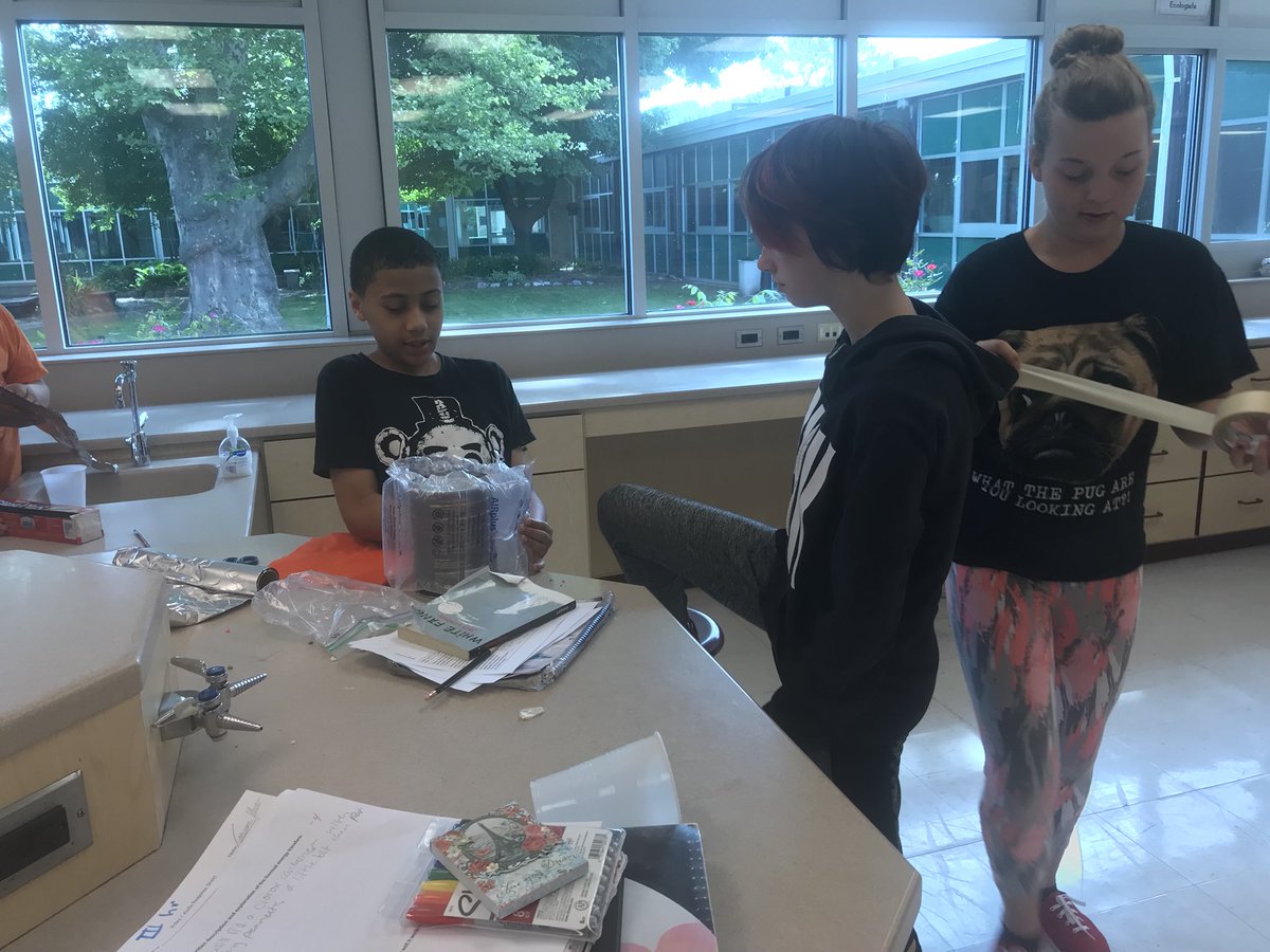 jgschlenkert's tweet photo. Scientists build devices to reduce thermal energy transfer in hopes the popsicle will stay frozen!! #WeAreLamphere @PagePanthers @PageSciDept https://t.co/oY1cbOgf3a