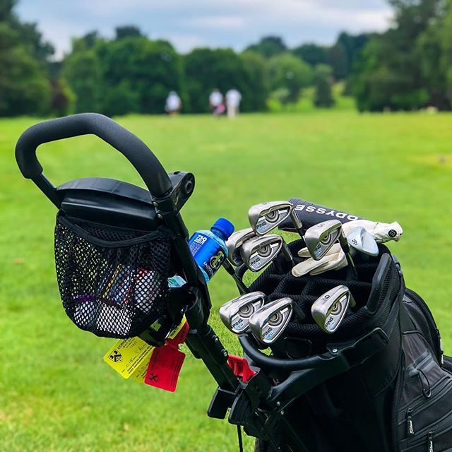 QuentinRedbeard's tweet photo. Got my balls out with the lads today, natural ain’t I! Courrseeee I am. #golf #instagolf #titleist #pinggolf #golfwanker #pingg https://t.co/wvXDlyuzza https://t.co/xFY2fNF9RE