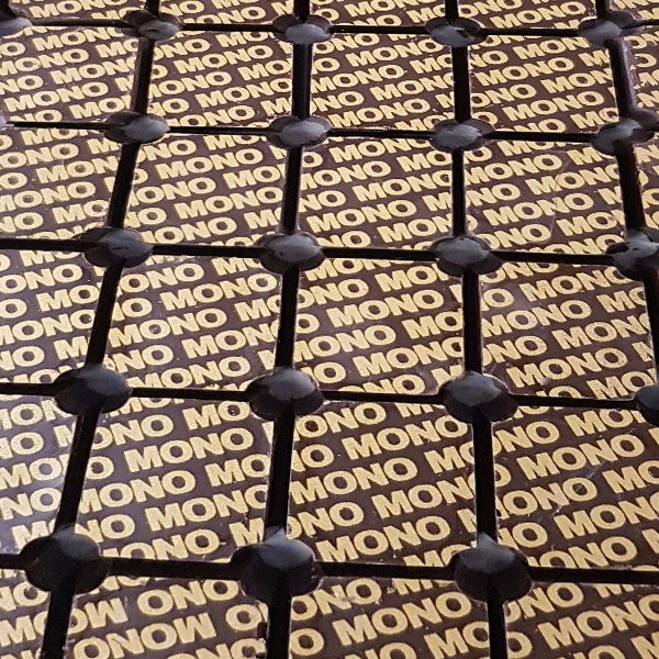monoequipment's tweet photo. Some Great #chocolates Made Today in Preparation for Our 2018 #international #distributors #conference Next Week!  On @gami_srl #diva #enrober #chocolatier #cocoa #foodporn  See https://t.co/akE6Bc27Df 😀 https://t.co/S3OCI7NoBA