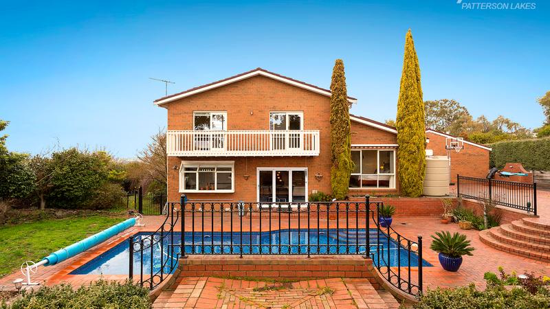 mayfair_knights's tweet photo. Pool (Harrow) on the Hill

#DreamHomeTuesdays #Mayfairsknights #Property #Realestate #PropertyLondon #Property #PropertyOfTheDay https://t.co/b5ujPuR3Jo