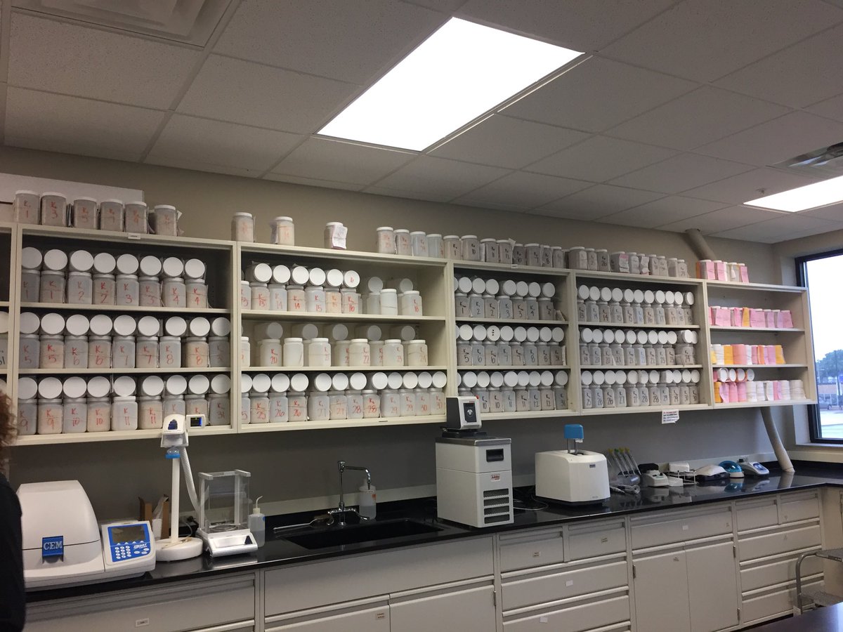 aar_onio's tweet photo. Rahr’s Technical Center has got me feeling all sorts of things. #mymaltsenseistingling https://t.co/06VJmhZOpp