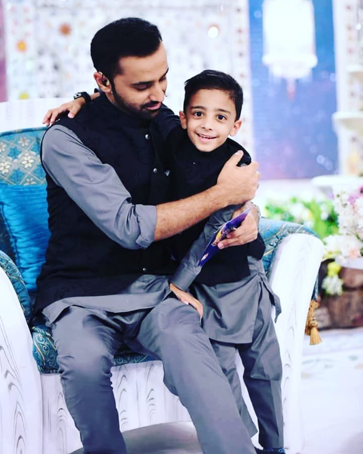 ShowbizAndNewz's tweet photo. #Waseem_Badami #Adil_Abbas #ShaneRamzan #ARY_Digital #Ramzan_Transmission #Father #Son https://t.co/1k58hhfVXH
