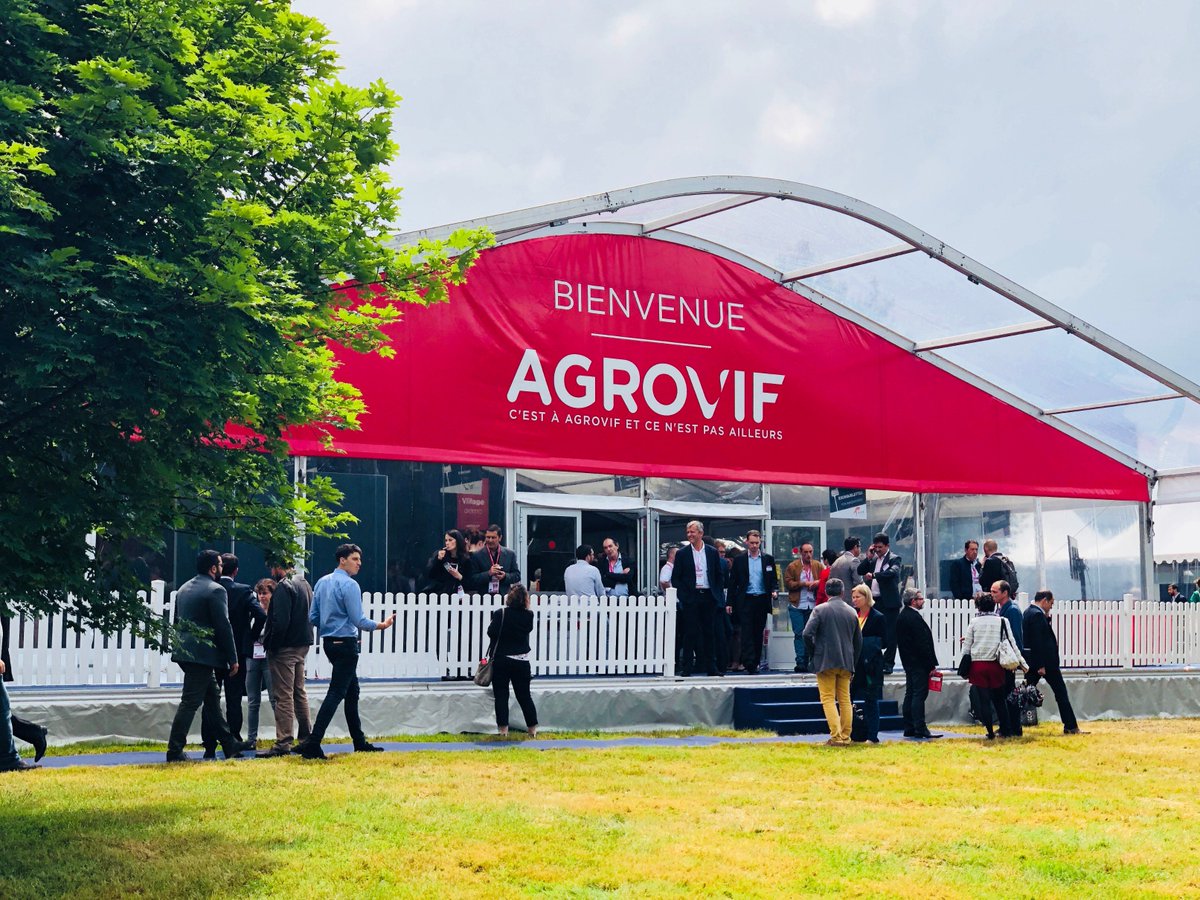 bs_vif's tweet photo. Le soleil est de retour ☀️☀️☀️
#AGROVIF11 #enfin #convivialité #iaa https://t.co/90FLXLYP9o