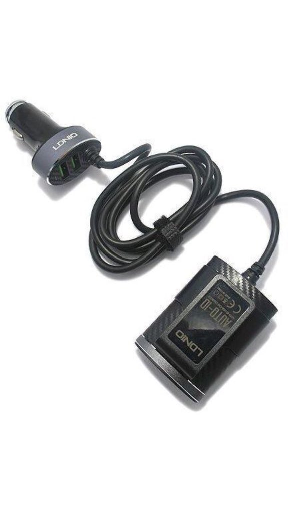 شاحن سيارة لدنيو بأربع منافذ شحن مع أمكانية توصيله للراكب الخلفي متوافق مع جميع الأجهزة 

#الافلاج #الافلاج_ليلى #تقنيه #ليلى